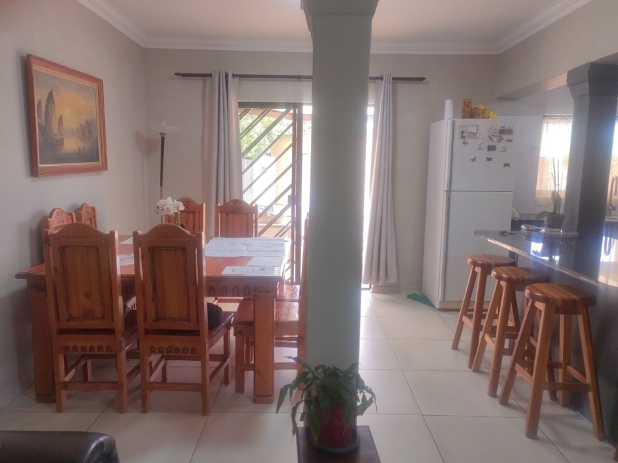 4 Bedroom Property for Sale in Rhodesdene Northern Cape